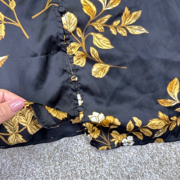 Zac & Rachel Black with Beige Floral Top size 2X - Picture 5 of 14